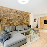 Penthouse Waterside By In One דירה