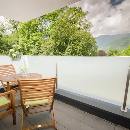 Penthouse Waterside By In One 젤암제