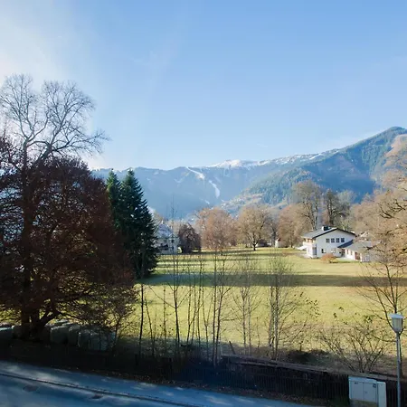Penthouse Waterside By In One Apartamento Zell am See